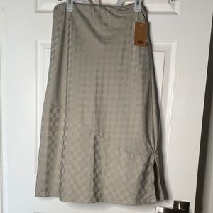 NWT Vans Checkered Maxi Skirt